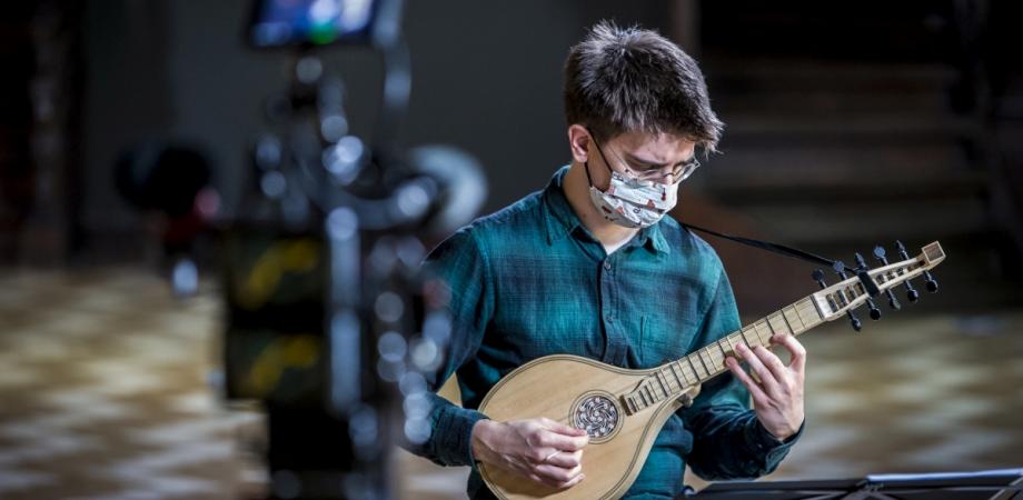 Justin Glaie in de Grote Zaal van het Vleeshuis